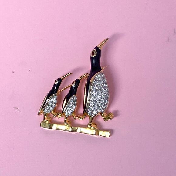 Vintage Enamel Penguin Family Brooch with Rhinestones - Picture 1 of 4